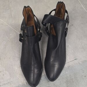 FRYE AND CO. Black Leather Cutout Harness Ankle Booties